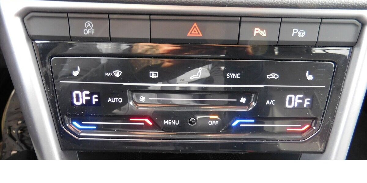 VW T-Roc 1.0 Life TSI BMT Navi Klima Alu 19.990 km 20.990 &euro; Vordorf 38533