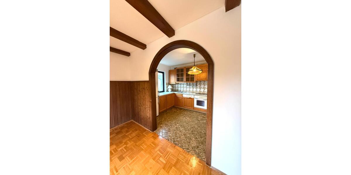 Etagenwohnung Germering - 4 Zimmer, 110 m&sup2;, 2.050&euro; | Angebot:26662939
