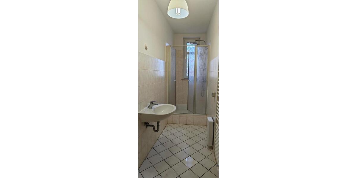 Erdgeschoßwohnung Wallhausen - 2 Zimmer, 70 m&sup2;, 350&euro; | Angebot:25993840