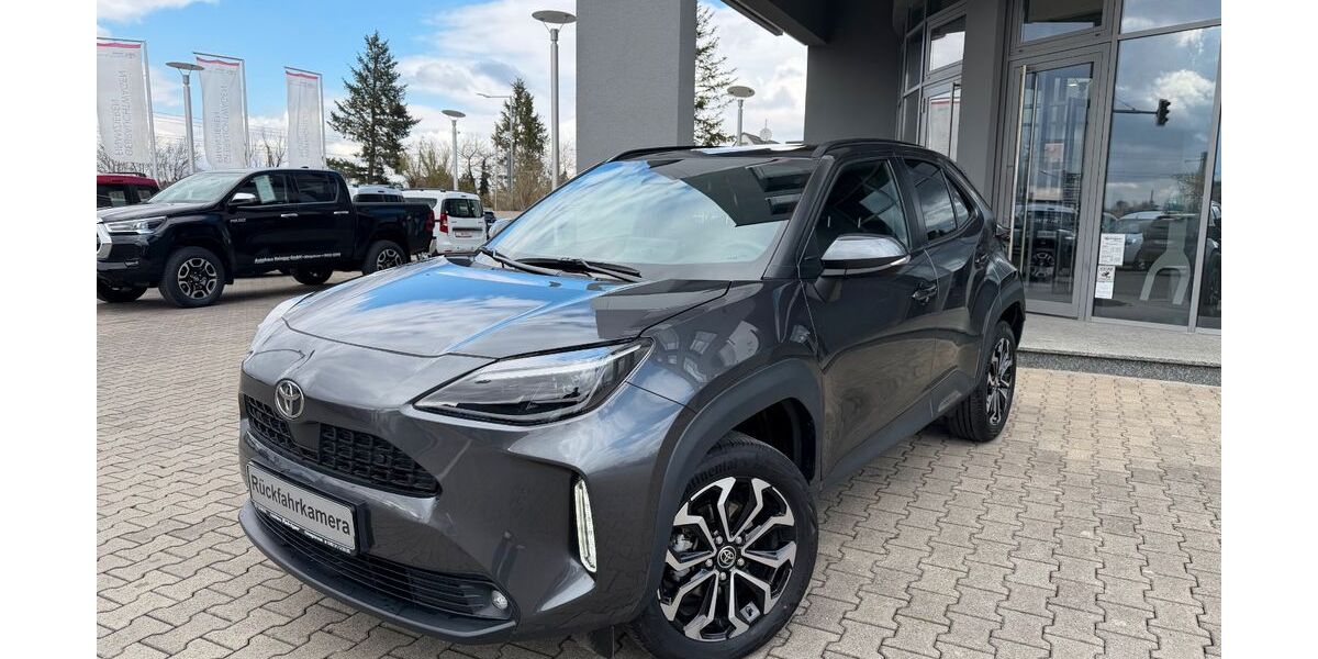 Toyota Yaris Cross 9.450 km 25.489 &euro; Königsbrunn / Augsburg 86343
