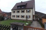 4 Zimmer - Erdgeschoss - Wohnung im 3-FH mit Gartenanteil - Erdgeschoßwohnung Pommelsbrunn Hohenstadt | Angebot:26137807
