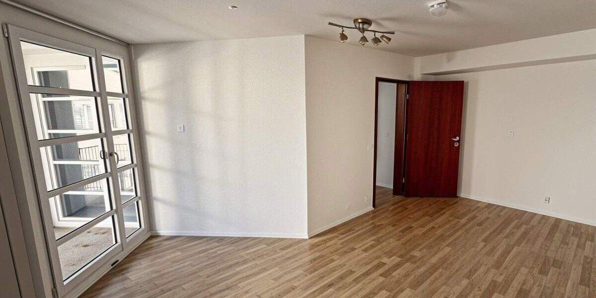 Etagenwohnung Reutlingen Innenstadt - 2 Zimmer, 66 m&sup2;, 294.000&euro; | Angebot:25751226