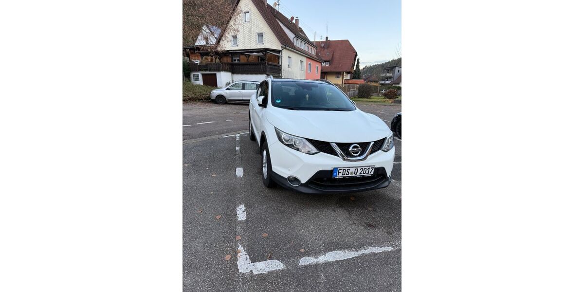 Nissan Qashqai 53.275 km 14.700 &euro; Mühlenbach 77796