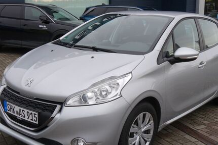 Peugeot 208 102.000 km 2.990 &euro; Stadtroda 07646