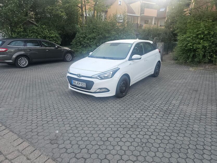 Hyundai i20 70.000 km 9.500 € Neuendettelsau 91564