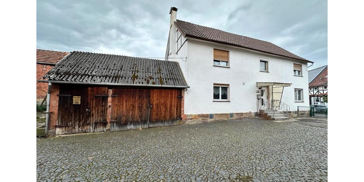 Bauernhaus, Landhaus Fritzlar - 8 Zimmer, 310 m&sup2;, 265.000&euro; | Angebot:27112563