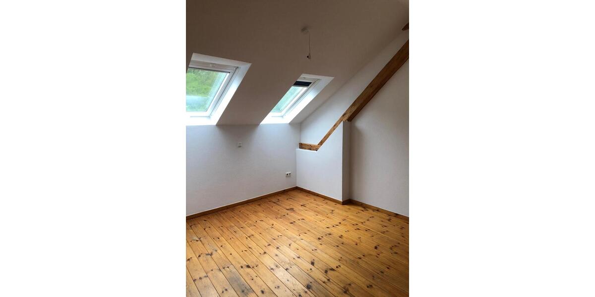 Dachgeschoßwohnung Alzey - 3 Zimmer, 71 m&sup2;, 600&euro; | Angebot:25852597