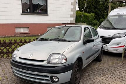 Renault Clio 65.000 km 1.899 &euro; Weitersborn 55629