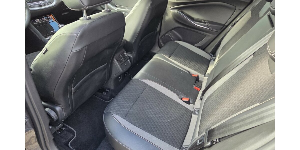 Opel Grandland X 1.2 Start/Stop 120 Jahre Navi/LED 38.696 km 10.900 &euro; Wilsdruff 01723