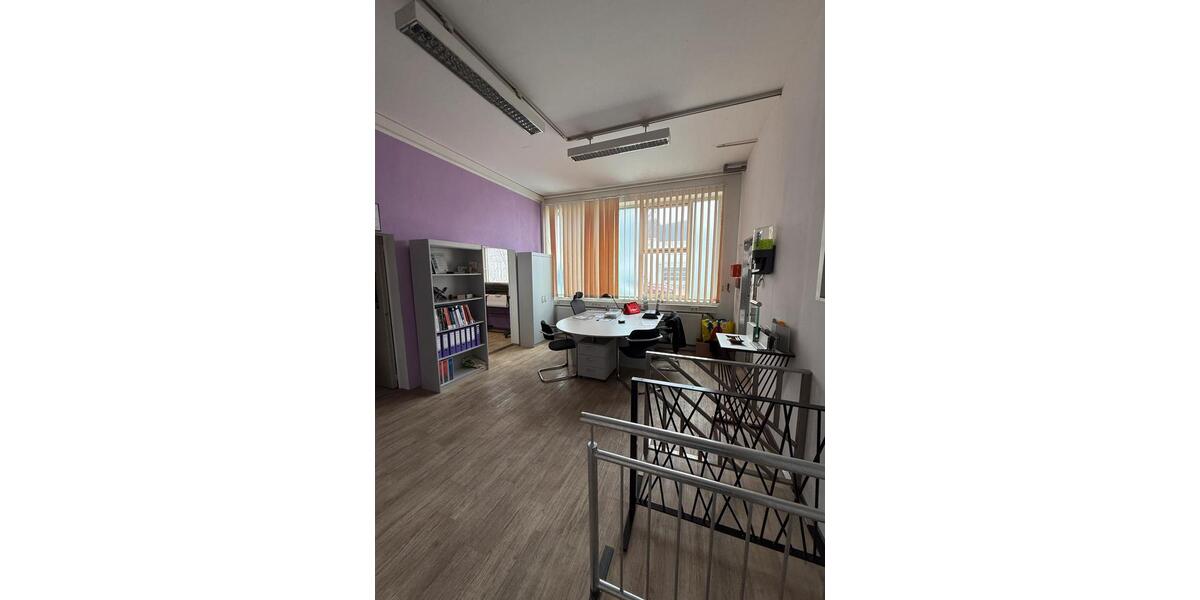 Gewerbeobjekt Königsbrunn - 1.900&euro; | Angebot:25354336