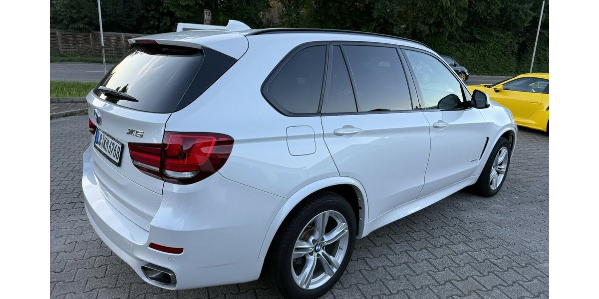 BMW X5 xDrive 35i M Sportpaket 48.000 km 32.450 &euro; Schorndorf 73614