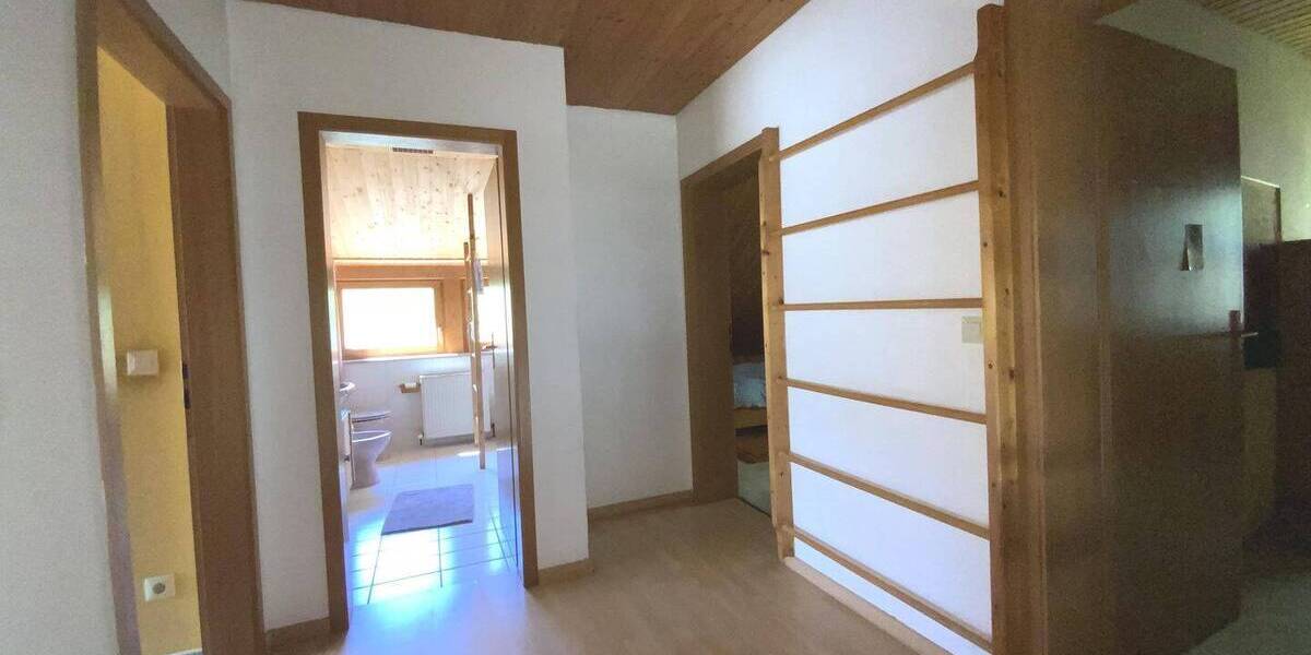 Einfamilienhaus Nabburg - 5 Zimmer, 135 m&sup2;, 310.000&euro; | Angebot:26595228