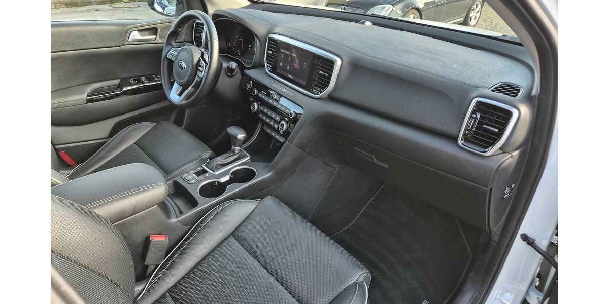 Kia Sportage Black Edition 4WD 28.421 km 24.890 &euro; Rodgau 63110