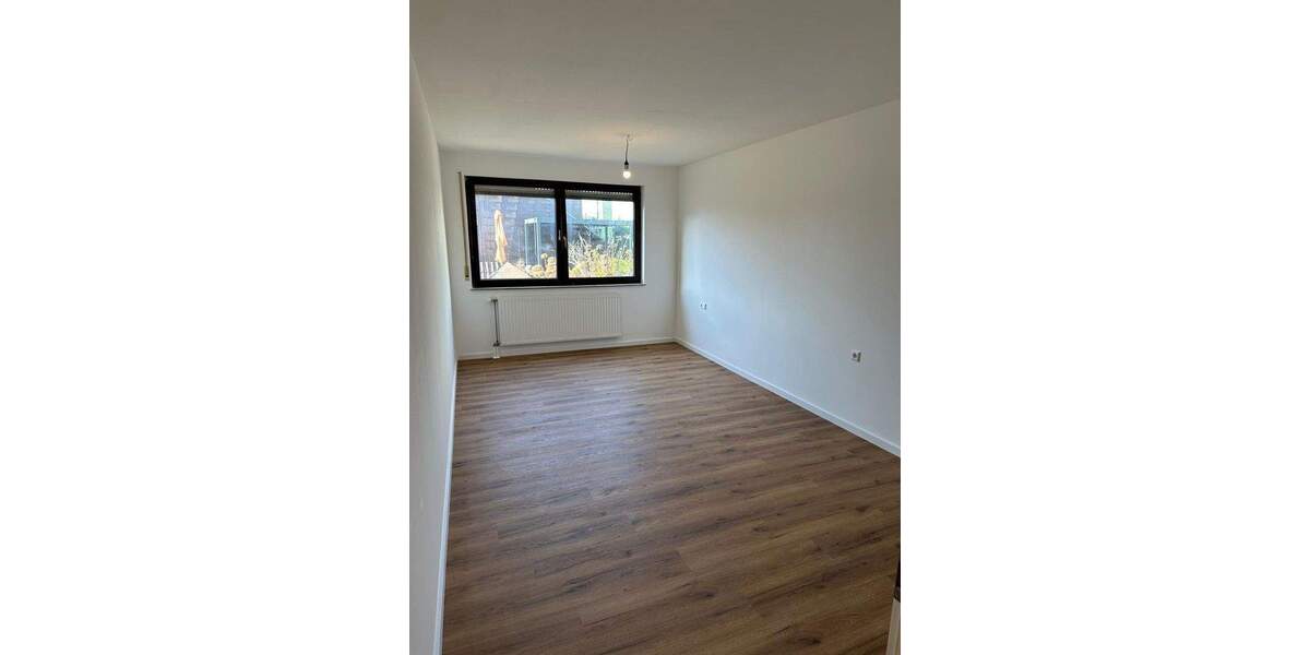 Etagenwohnung Esslingen-Oberesslingen Oberesslingen - 2 Zimmer, 68 m&sup2;, 279.000&euro; | Angebot:25265324