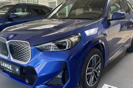 BMW iX1 6.000 km 51.990 € Sundern 59846