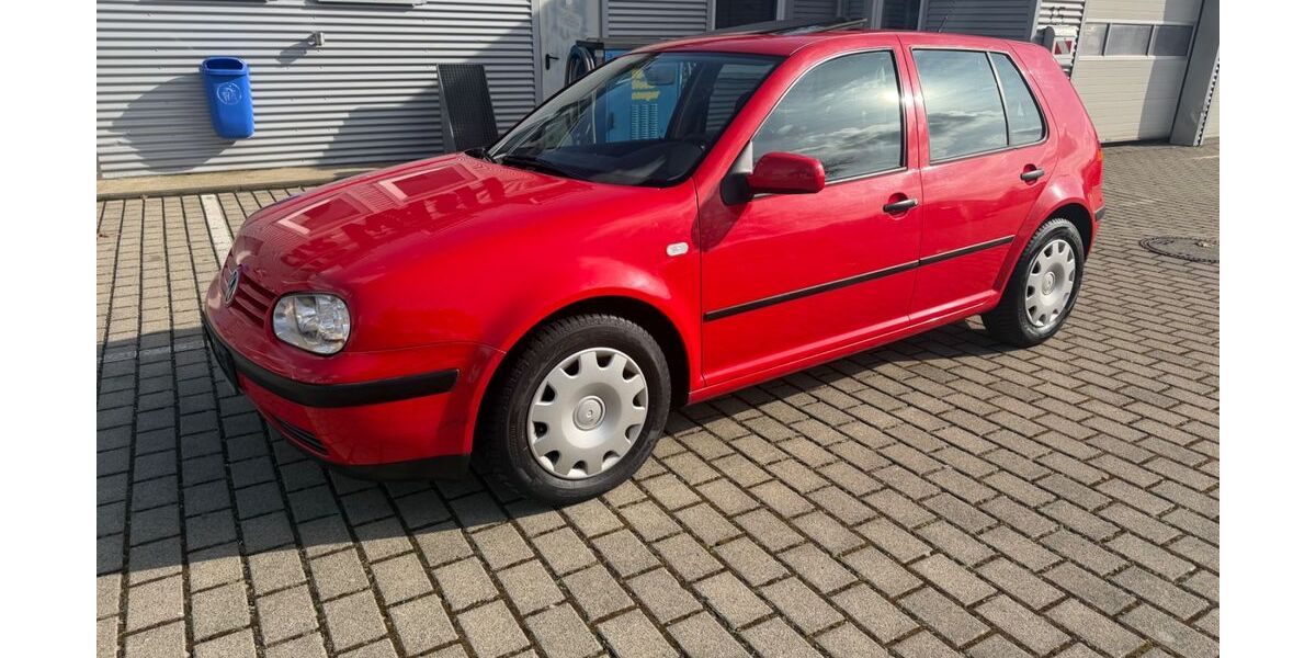 VW Golf 131.000 km 2.900 &euro; Homberg / Efze 34576
