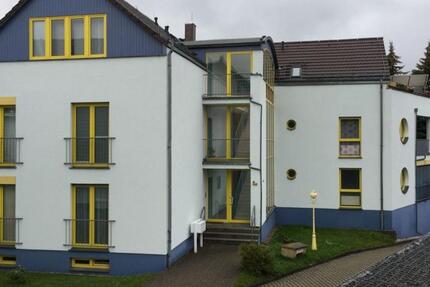 moderen 2 Raumwohnung mit bodentiefen Fenstern und Garage 2 zimmer