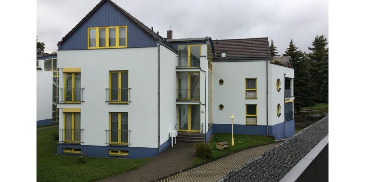 moderen 2 Raumwohnung mit bodentiefen Fenstern und Garage 2 zimmer