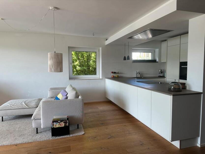 Exklusive Rarität direkt am Rhein -Wohnen mit unverbaubarem Blick