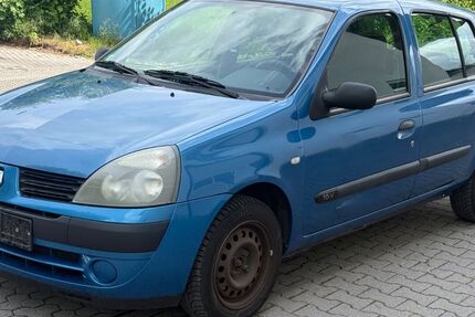 Renault Clio 145.000 km 690 &euro; Eching 85386