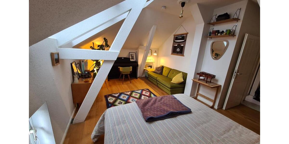 Dachgeschoßwohnung Berlin Steglitz-Zehlendorf - 2 Zimmer, 70 m&sup2;, 1.250&euro; | Angebot:26640851