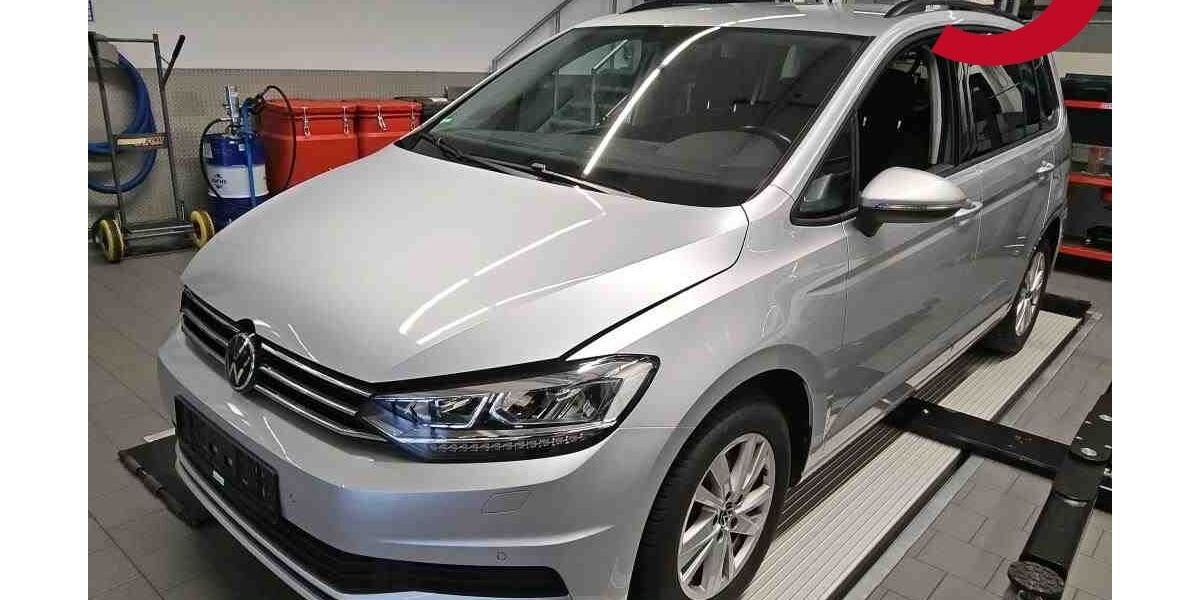 VW Touran 56.990 km 22.840 &euro; Wackersdorf 92442