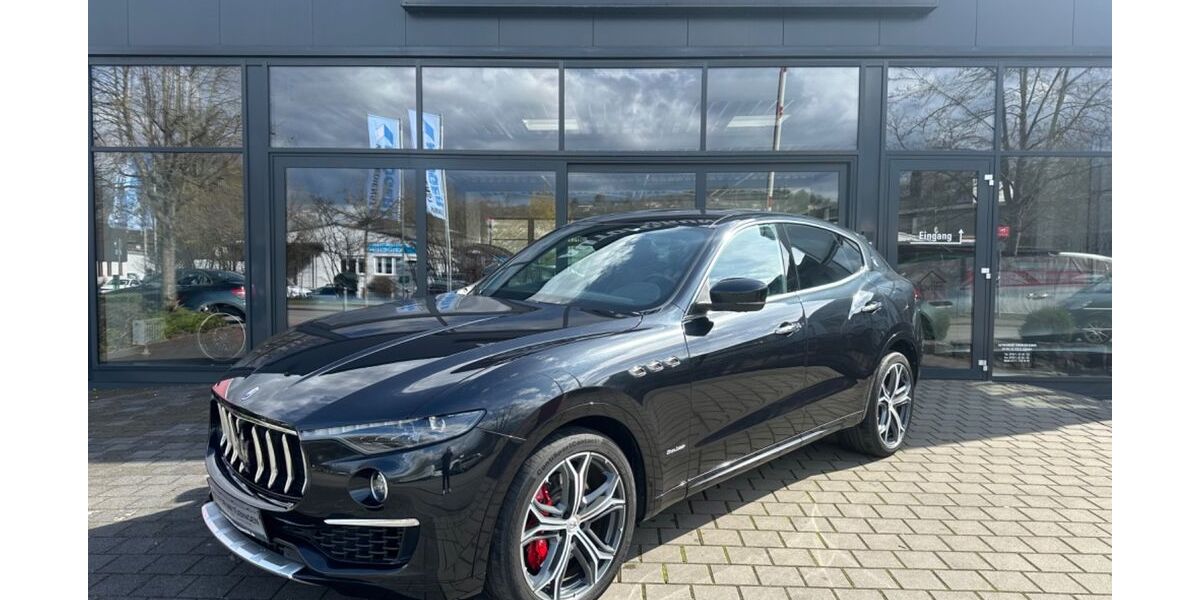 Maserati Levante 63.300 km 46.990 &euro; TÜBINGEN 72072