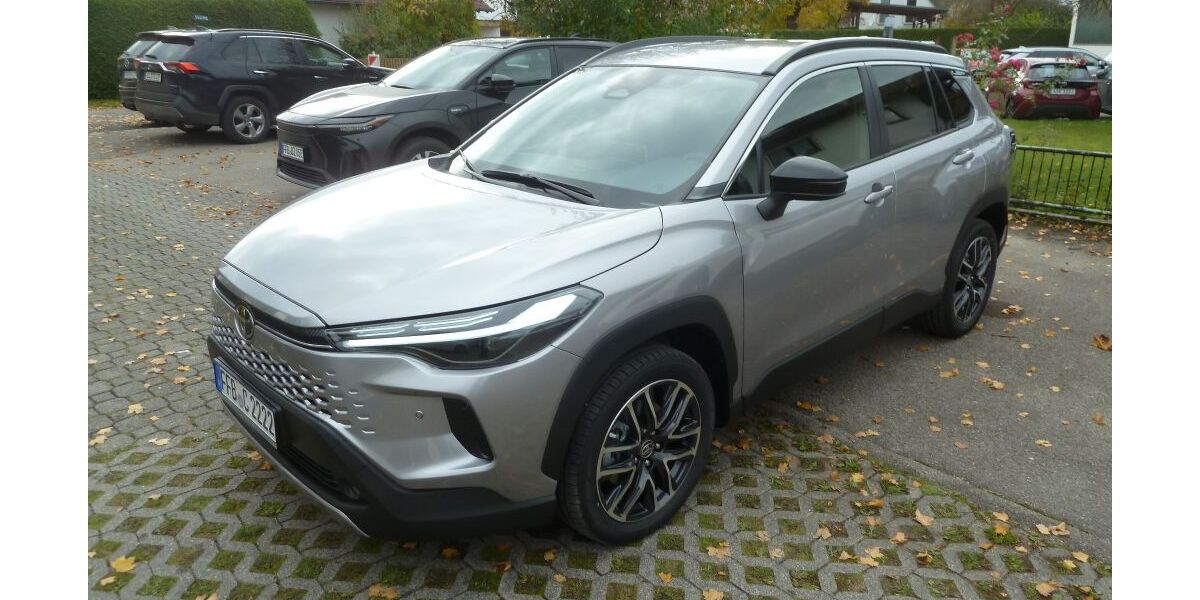 Toyota Corolla Cross 2.500 km 38.790 &euro; Moorenweis 82272