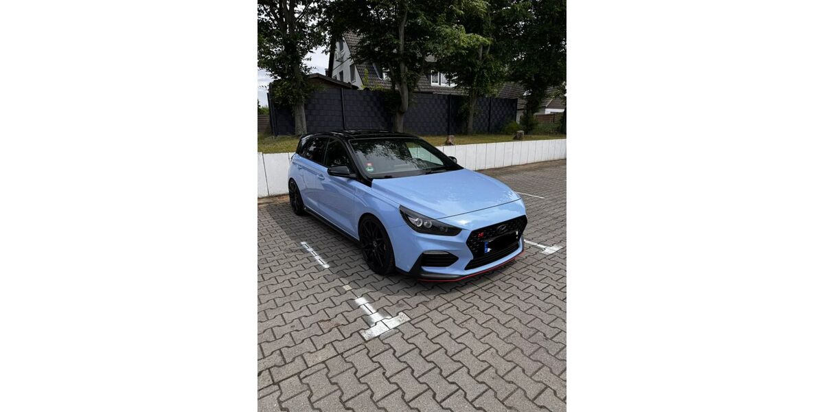 Hyundai i30 82.400 km 21.300 &euro; Schönefeld 12529
