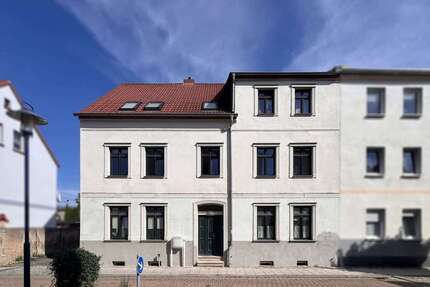 Haus Staßfurt - 12 Zimmer, 254 m&sup2;, 135.000&euro; | Angebot:27318925
