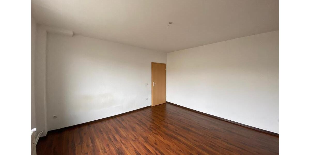 Etagenwohnung Duisburg Mittelmeiderich - 1 Zimmer, 68 m&sup2;, 99.000&euro; | Angebot:25611402