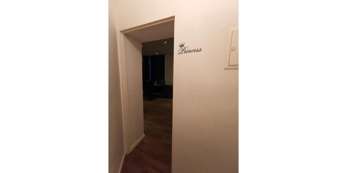 Erdgeschoßwohnung Cottbus - 1 Zimmer, 40 m&sup2;, 400&euro; | Angebot:26042171