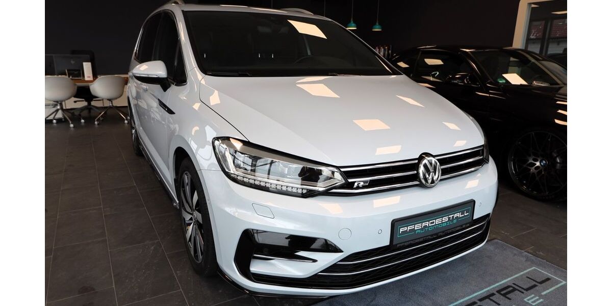 VW Touran 146.853 km 22.885 &euro; Hoyerswerda 02977