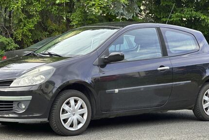 Renault Clio 149.753 km 1.690 &euro; Heidenau 01809