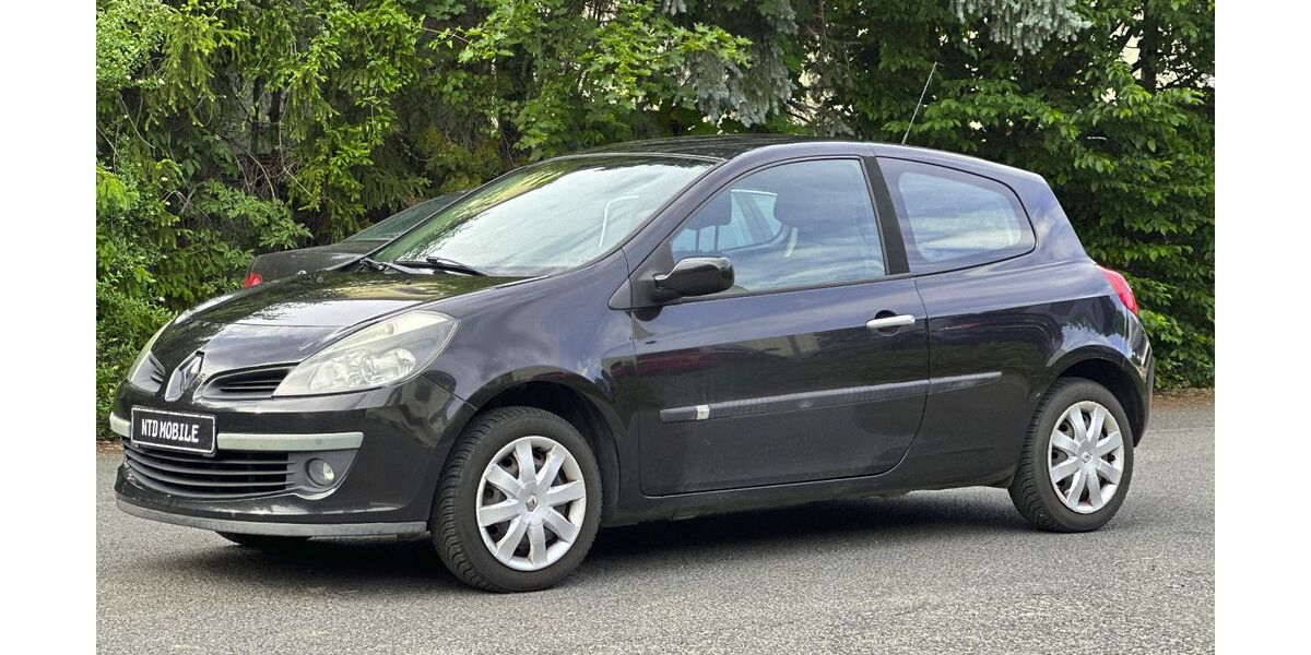 Renault Clio 149.753 km 1.690 &euro; Heidenau 01809