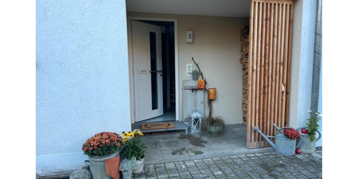 Reihenhaus Singen (Hohentwiel) - 4.5 Zimmer, 142 m&sup2;, 565.000&euro; | Angebot:26727347