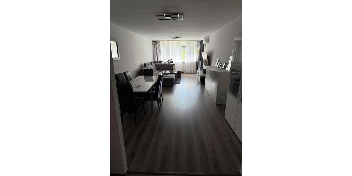 Erdgeschoßwohnung Offenbach am Main - 4 Zimmer, 110 m&sup2;, 1.500&euro; | Angebot:24810426