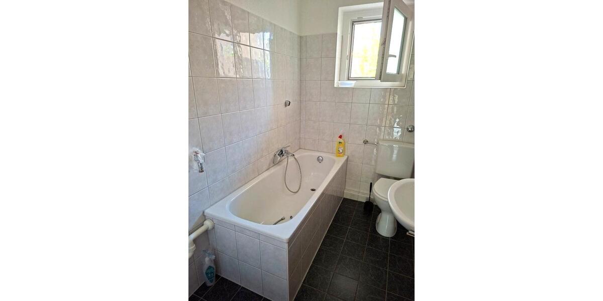 Etagenwohnung Wesel - 4 Zimmer, 120 m&sup2;, 240.000&euro; | Angebot:26961489
