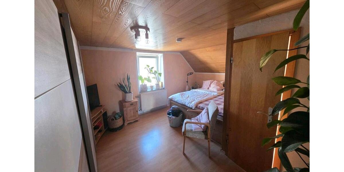 Einfamilienhaus Schüller - 7 Zimmer, 150 m&sup2;, 245.000&euro; | Angebot:26537891