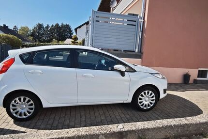 Ford Fiesta 106.800 km 5.700 &euro; Kirchberg (Hunsrück) 55481