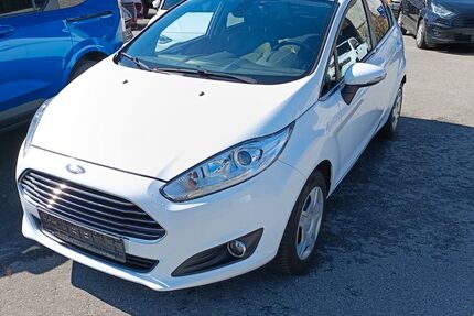 Ford Fiesta 121.700 km 8.499 € Außernzell 94532