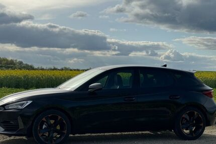 Cupra Leon 14.500 km 27.100 &euro; Freystadt 92342