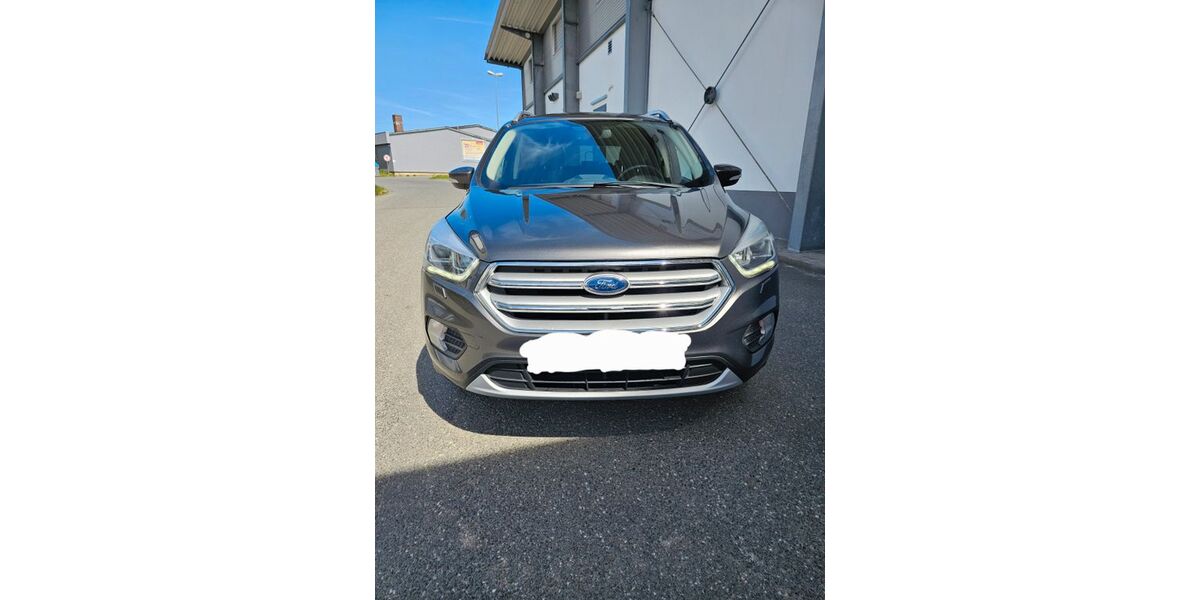 Ford Kuga 122.300 km 12.900 &euro; Amberg 92224
