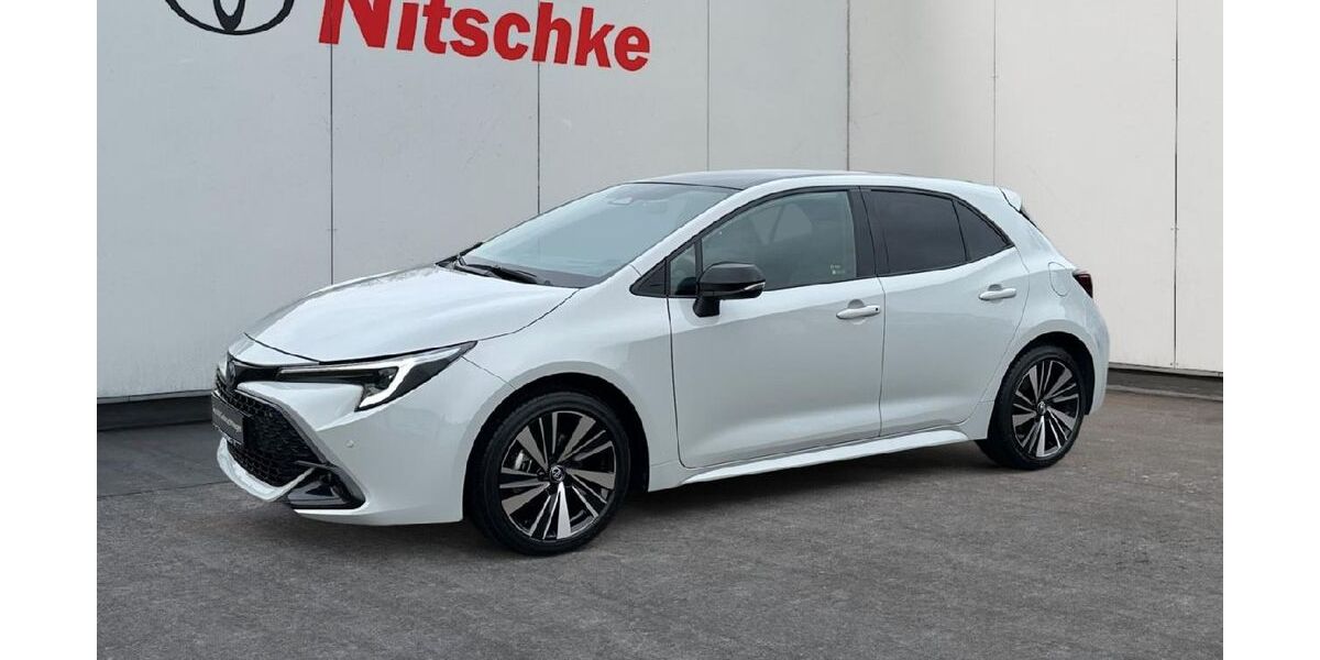 Toyota Corolla 4.744 km 28.490 &euro; Rheine 48432