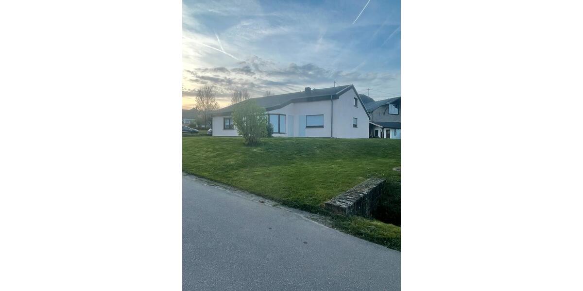 Einfamilienhaus Newel - 5 Zimmer, 147 m&sup2;, 1.450&euro; | Angebot:26152926