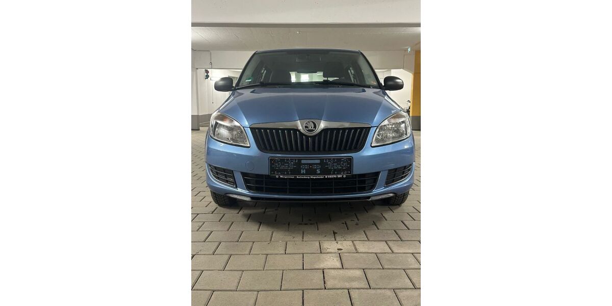 Skoda Fabia 85.100 km 5.799 &euro; Pfaffenhofen 85276