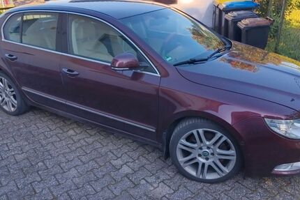 Skoda Superb 569.500 km 3.000 &euro; Mayen 56727