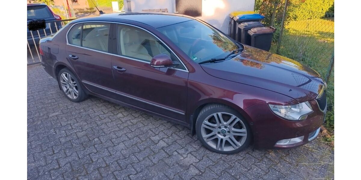 Skoda Superb 569.500 km 3.500 &euro; Mayen 56727
