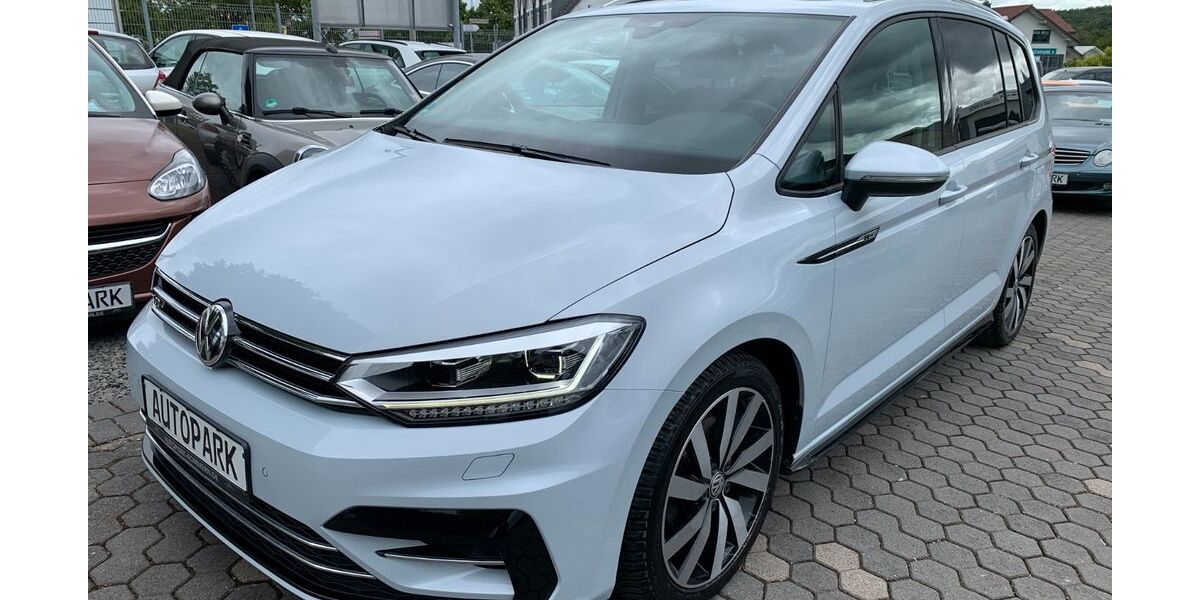 VW Touran 107.665 km 21.499 &euro; Mechernich/Kommern 53894