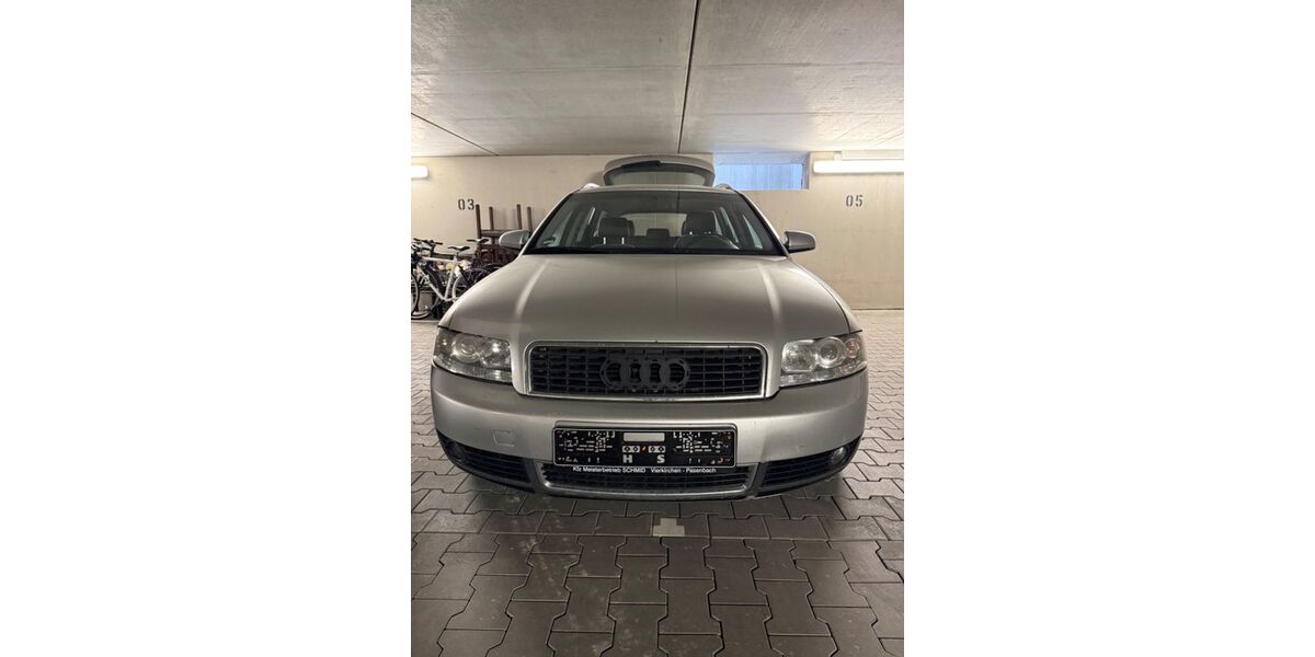 Audi A4 199.419 km 2.300 &euro; Röhrmoos 85244